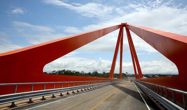 El puente Pachitea une en solo 3 minutos las localidades de Puerto Súngaro y Puerto Inca, en la región Huánuco.